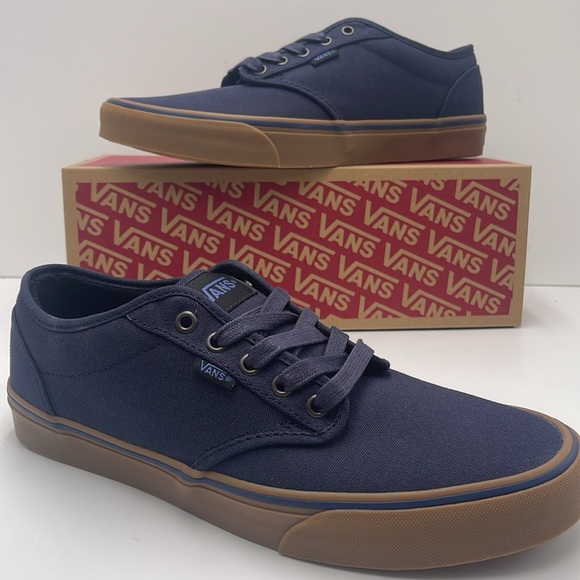 Vans WMNS Blue Canvas Sneakers with Gum Sole Vans Atwood
(12 Oz Canvas) Navy/Gum - Picture 14 of 16